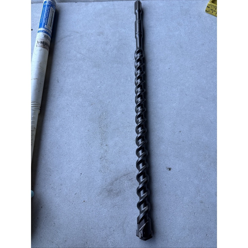 Driltec 1" x 15-1/2" x 22" Jet-Head Spline Shank Bit (AE-515-146)